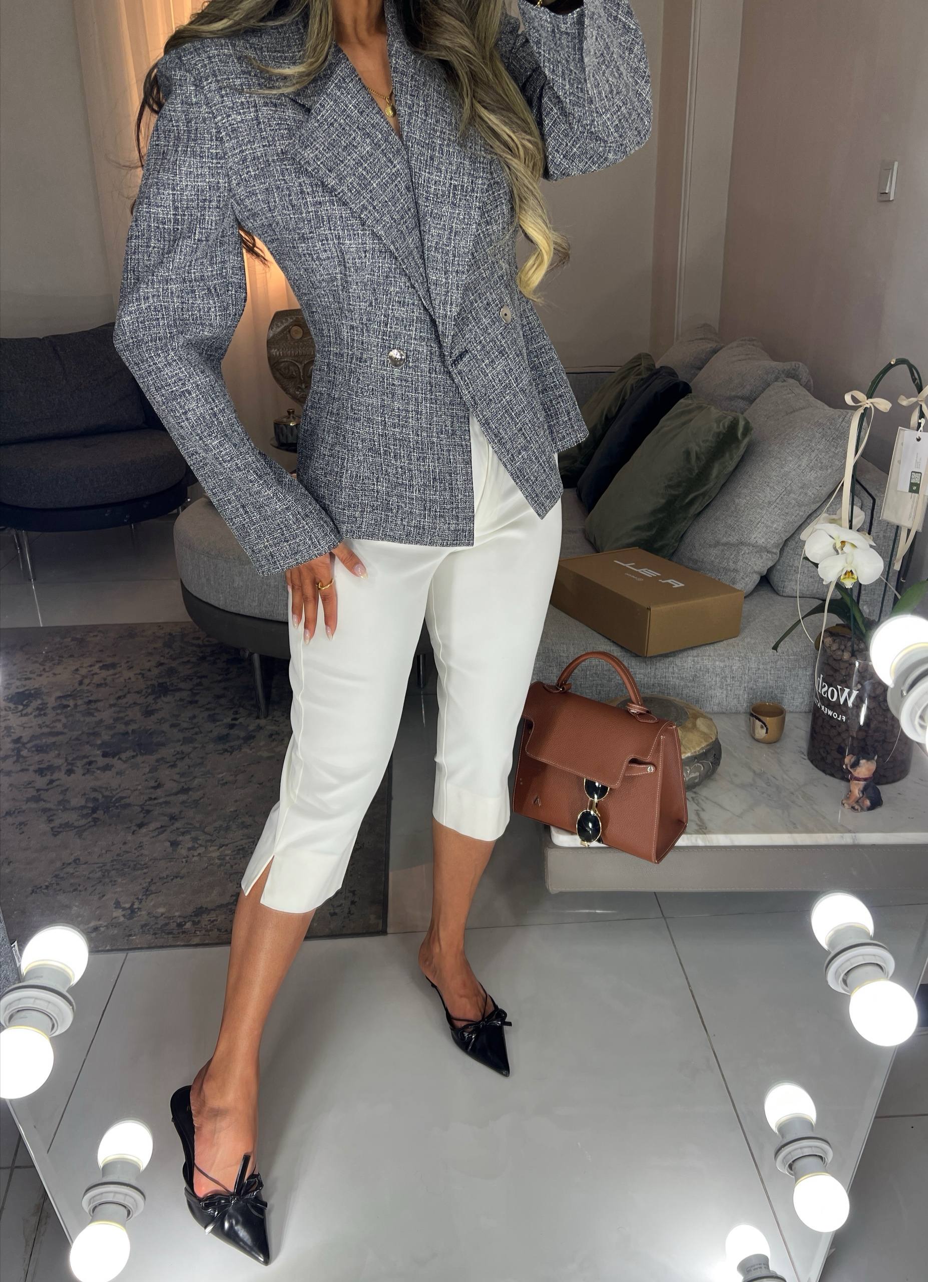 شلوار کاپری سفید